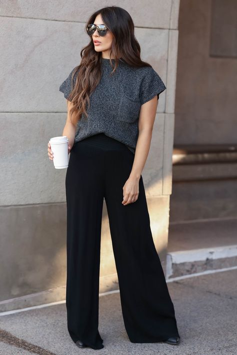 Right Direction Wide Leg Pants - Black, Closet Candy, 1 Black Dress Pants Outfits, Wide Leg Trousers Outfit, Conference Outfit, Dress Pants Outfits, Wide Leg Pants Outfit, Business Professional Outfits, Casual Work Outfits Women, Work Trip, Work Fits