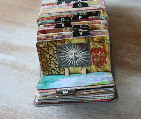 Scrapodex Altered Rolodex Book, Rolodex Ideas Diy, Rolodex Art Cards, Diy Dominoes, Rolodex Ideas, Rolodex Art, Rolodex Cards, Journal Tips, Mad Woman