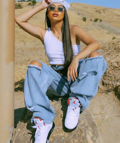 [2020] JULY'S 25 AFFORDABLE YESSTYLE TOPS Look Hip Hop, Looks Hip Hop, 90s Inspired Outfits, Teenage Outfits, Fest Outfits, Friday Outfit, 90s Fashion Outfits, Tomboy Style Outfits, 2000s Fashion Outfits