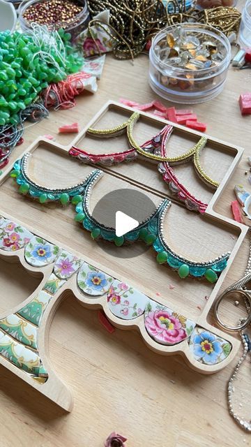 Sharra Frank on Instagram: "Next ingredient, Italian smalti…the most delicious handmade frosting… I mean, glass! 🙃✨ 💕  #mosaic #mosaicart #sharrafrank #sharrasshapes #cakeart #handmade #artreels #instaart #beads #vintagerhinestone #contemporarycraft #mixedmediaart #calledtobecreative #createeveryday #glassart #maximalism #eclecticdecor" Sharra Frank Mosaics, Maximalism, Contemporary Crafts, Glass Mosaic, Eclectic Decor, Cake Art, Vintage Rhinestone, Mosaic Art, Insta Art