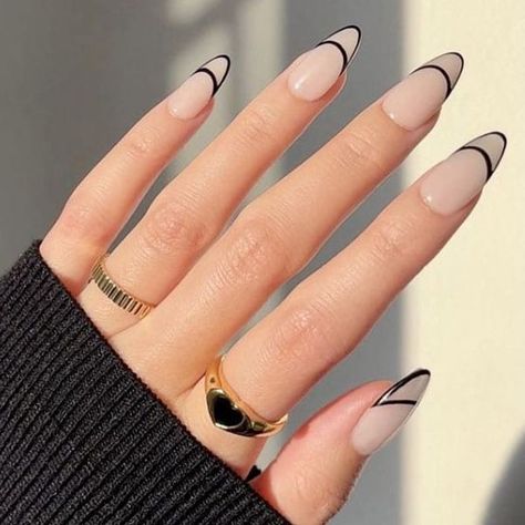 Cute Simple Fall Nails, Black And White Nail, Black French Tip, Halloween Nails Easy, Prom Nail, Autumn Nail, Nail Colors Winter, Nails 2022, Classy Acrylic Nails