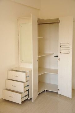 Spare Bedroom Storage Ideas, Bedroom Closet Shelves, Spare Bedroom Closets, Small Space Storage Bedroom, Diy Kast, Small Closet Storage, Closet Small Bedroom, Bedroom Built Ins, Corner Closet