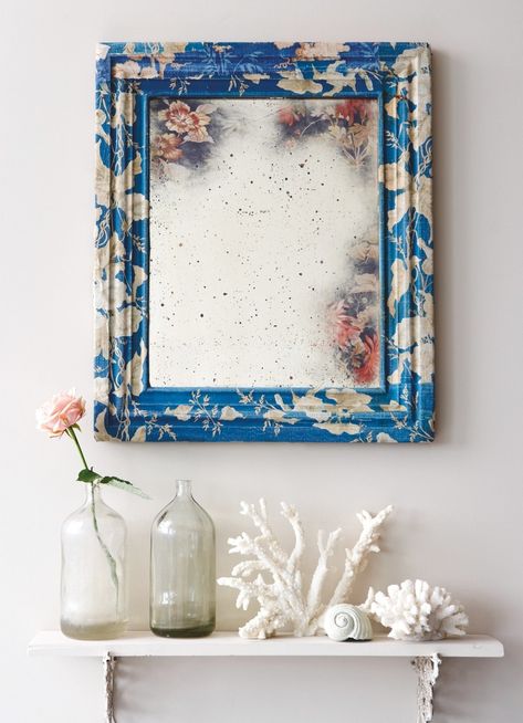 Mirror Upcycle, Painting Mirror Frames, Upcycle Mirror, Antique Mirror Diy, Plain Mirror, Hand Painted Mirrors, Painting Mirror, Distressed Mirror, Mirror Frame Diy