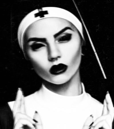 Nun Aesthetic, Gang Culture, Dark Evil, Female Reference, Playing Games, Fun Games, Group Chat, Cool Words, Pakistan