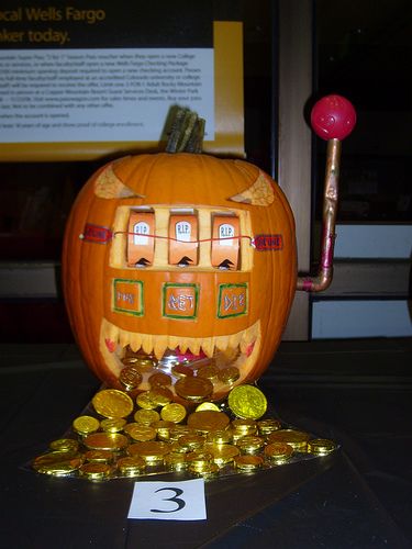 slot machine pumpkin Pumpkin Carving Contest, Pumkin Carving, Pumpkin Decorating Contest, Pumpkin Contest, Pumpkin Drawing, Pumpkin Carving Ideas, Halloween Pumpkin Designs, Pumpkin Carvings, Creative Pumpkins