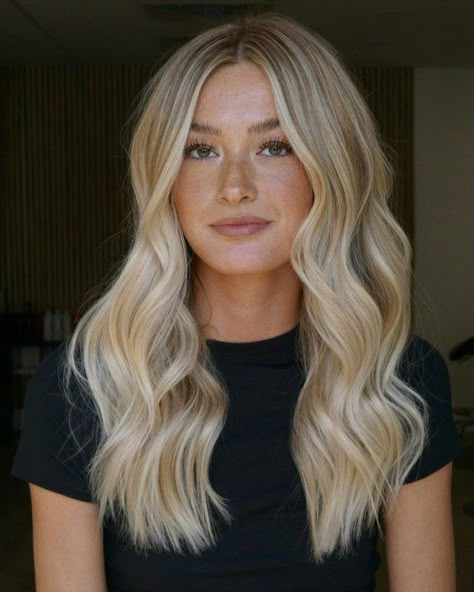 Exquisite Pearl Bronde Balayage Hair Blond Wedding Hair, Fall Blonde 2024, Light Brown With Blonde Balayage, Dirty Blonde With Lowlights, Baylage Hair Blonde, Pearl Blonde Balayage, Bronde Balayage Hair, Pearl Blonde Hair, Blonde 2024