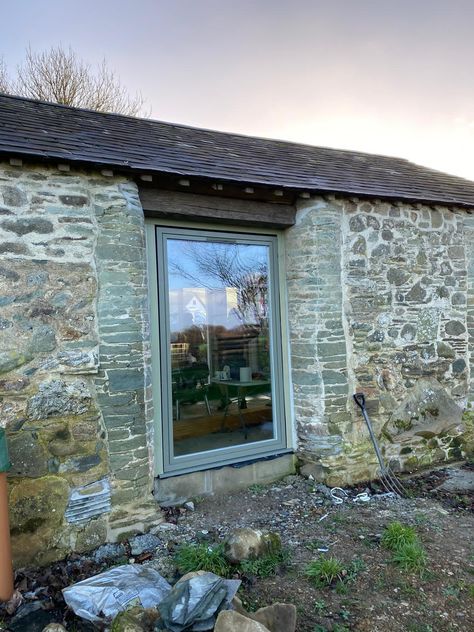 Green Aluminium Windows, Green Window Frames, Single Pane Windows, Zinc Cladding, Lodge Ideas, Green Window, Cottage Woods, Grey Windows, Irish Style