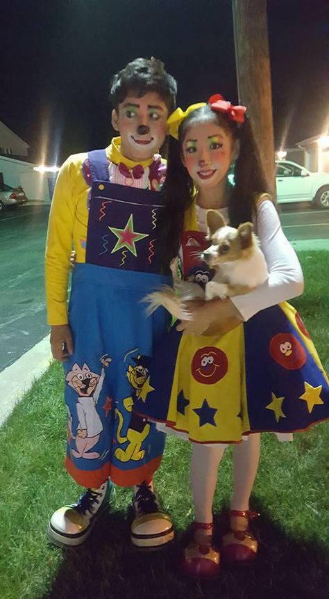 Clown Duo Costume, Clown Couple Costume, Cute Clown Outfit, Clown Core Outfit, Clown Core Fashion, Clown Outfit Ideas, Mexican Clown, Vintage Clown Costume, Clown Jumpsuit