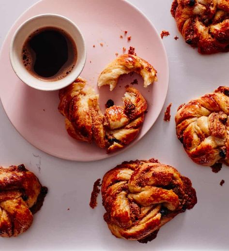 Tamal Ray’s recipe for blueberry cinnamon knots | The Sweet Spot | Food | The Guardian Cinnamon Knots, Cinnamon Healthy, Cinnamon Desserts, Cinnamon Benefits, Cinnamon Tea, Cinnamon Cake, Cinnamon Color, Cinnamon Cookies, Cinnamon Recipes