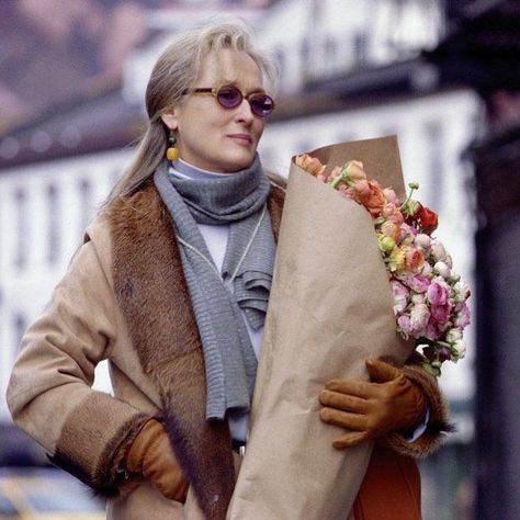 “Sally, I think I’ll buy the flowers myself.” 〰 Meryl Streep, The Hours (2002) 💐 Meryl Streep Movies, Augustus Waters, Vanessa Redgrave, Clive Owen, Claire Danes, Bridget Jones, Jude Law, James Franco, Diego Rivera