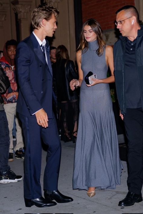 Kaia Gerber Dress, Kaia Gerber Hair, Kaya Gerber, Austin Butler And Kaia Gerber, Kaia Gerber Outfits, Kaia Gerber Street Style, Time 100 Gala, Kaia Gerber Style, Mama Style