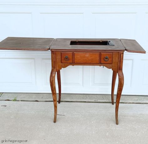 Sewing Table Repurpose, China Cabinet Makeover, Wood Log Crafts, Sewing Desk, Sewing Machine Cabinet, Space Saving Desk, Upcycling Furniture, Sewing Machine Table, Chalk Painting