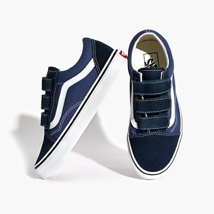 Vans via Madewell Velcro Vans, Vans Oldschool, Tenis Vans, Vans Outfit, Velcro Shoes, Velcro Sneakers, Blue Vans, Sneakers Blue, Trendy Sneakers