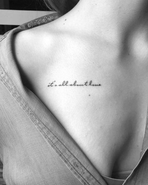 Collar Bone Tattoo Quotes, Quote Tattoo Ideas, Clavicle Tattoo, Studio Mini, Small Quote Tattoos, Quote Tattoo, Bone Tattoos, Tattoo Quotes For Women, Text Tattoo