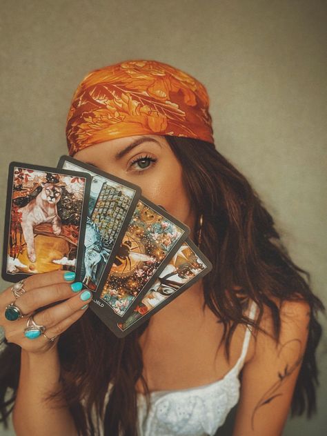 Tarot Card Photoshoot Ideas, Tarot Deck Photography, Tarot Card Reader Costume Halloween, Psychic Medium Photoshoot, Tarot Photoshoot Ideas, Tarot Reader Photoshoot, Psychic Photoshoot, Spiritual Branding Photoshoot, Tarot Card Photoshoot