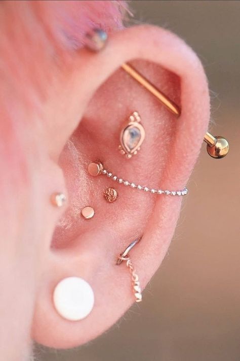 Triple Conch Piercing, Industrial Flat, Ear Curation, Flat Piercing, Lobe Piercings, Cool Ear Piercings, Pretty Ear Piercings, Tragus Conch, Lobe Piercing