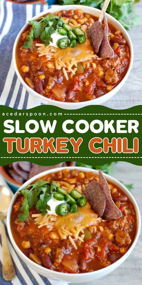 Looking for a fall comfort food for dinner? Check out thi hearty, flavorful slow-cooker Turkey Chili Recipe! Learn how to make slow cooker turkey chili and enjoy a comforting, effortless dish that's sure to pleasure! Pin this easy slow cooker recipe for later! Slow Cooker Turkey Chili Recipe, Turkey Chili Recipe Crockpot, Turkey Chili Crockpot, Turkey Chili Healthy, Slow Cooker Turkey Chili, Turkey Chili Recipe, Recipe Crockpot, Crockpot Turkey, Chili Recipe Turkey