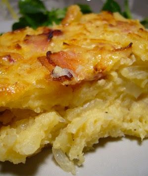 Kitchen+Bounty:+Kugelis+(Potato+Pudding) Lithuania Recipes, Kugelis Recipe, Baltic Recipes, Lithuanian Food, Lithuania Food, Potato Kugel, Lithuanian Recipes, Potato Pudding, Peasant Food