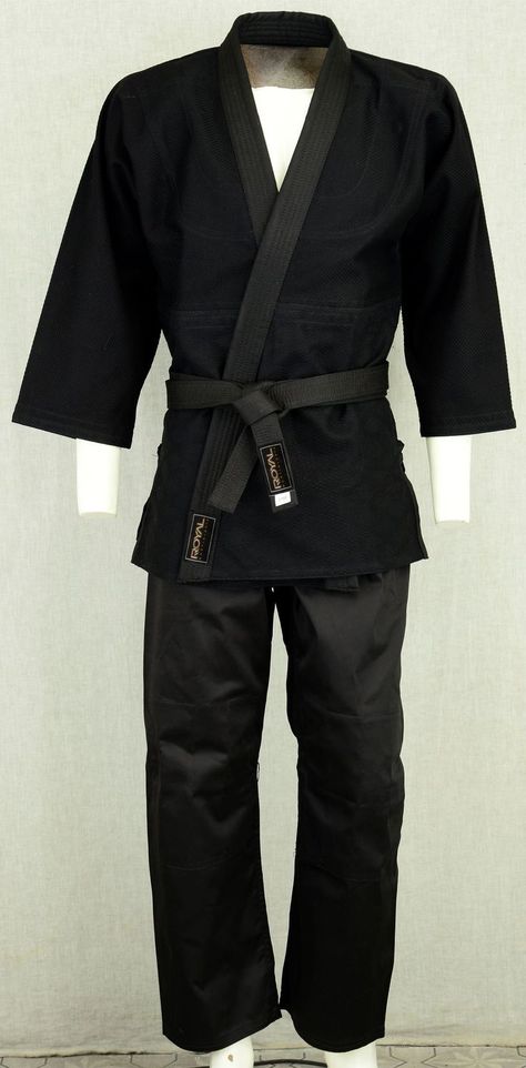 Judo Aesthetic, Karate Suit, Judo Uniforms, Judo Training, Judo Gi, Gym Outfits, Japanese Aesthetic, Suit Fashion, Judo