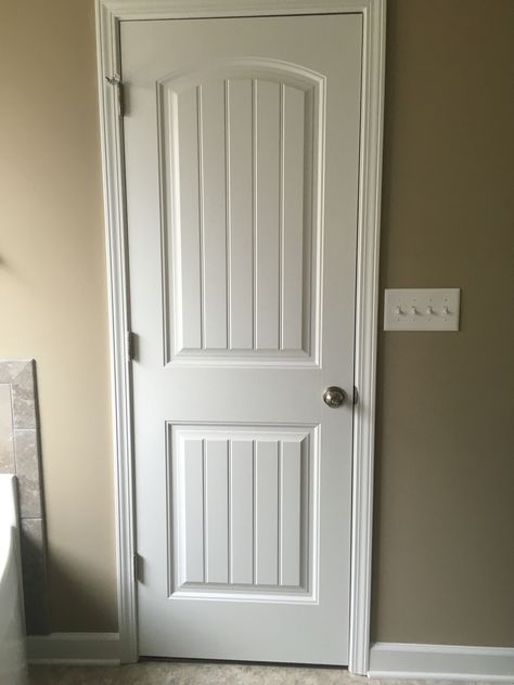 Cheyenne interior door style. Inexpensive Interior Doors, Interior Doors Farmhouse Style, Interior Door Paint Ideas, Plank Interior Door, Interior Door Paint, Door Paint Ideas, Interior Door Styles Modern, Home Depot Doors, Interior Doors Styles