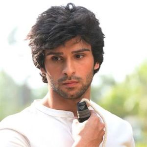 Girish Kumar Blue Hazel Eyes, Girish Kumar, Blue Eyed Men, Guys Eyebrows, Indian Star, Bollywood Photos, Indian Film, Indian Aesthetic, Ranbir Kapoor