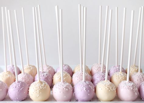 Cake Pops With Sprinkles, Pastel Cake Pops, Mauve Cake Pops, Blush Pink Cake Pops, Light Pink Cake Pops, Shades Of Pink Cake Pops, White Cake Pops With Pink Sprinkles, Purple Cake Pops, White Cake Pops