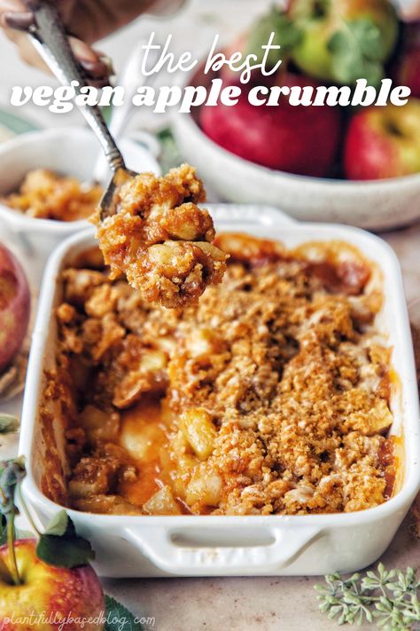 Vegan Apple Pie Filling Recipes, Easy Vegan Apple Crumble, Vegan Apple Crumble Pie, Vegan Thanksgiving Deserts, Vegan Crumble Topping, Vegan Apple Desserts Easy, Vegan Apple Crumble Recipe, Apple Vegan Dessert, Vegan Apple Strudel