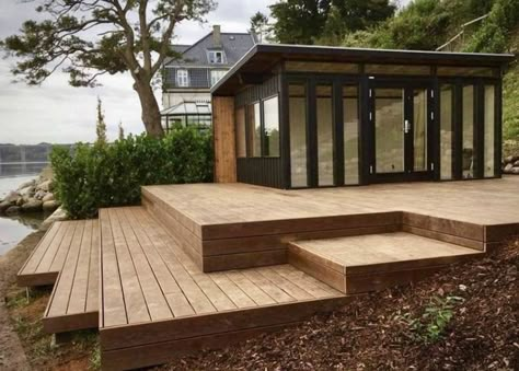 Platform Deck Ideas, Backyard Decking Ideas, Diy Ground Level Deck, Home Deck Ideas, Mobile Home Deck Ideas, Deck For Mobile Home, Mobile Home Diy, Deck On The Ground, Decking Ideas Outdoor