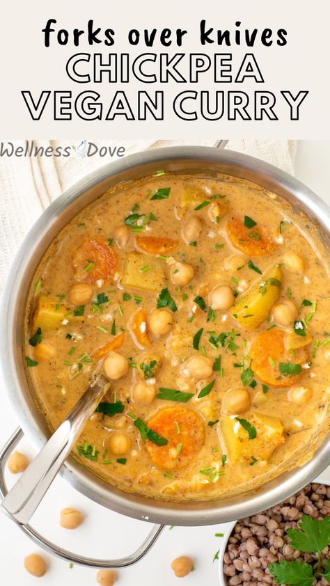 This delicious vegan chickpea curry is one creamy and rich forks over knives recipe. This comforting and satiating meal is whole food, plantbased and completely oil-free. And so easy to make with staple ingredients. It's so healthy, packed with healthy plant protein, satiating complex carbs, fiber. It is perfectly seasoned with curry powder, thyme, nutmeg, cumin, paprika to create this rich texture and flavor. Vegan Stews, Protein Vegan Meals, High Protein Vegan Meals, Chickpea Vegan, Vegan Chickpea Curry, Healthy Vegan Dinner Recipes, Vegan Protein Recipes, Comforting Dinner, Healthy Vegan Dinner