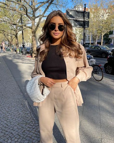 Angelina Lilienne, Autumn Vibes, Fall Winter Fashion, Fashion Women, Two Piece Pant Set, Pants Set, Winter Fashion, Two Piece, Fall Winter