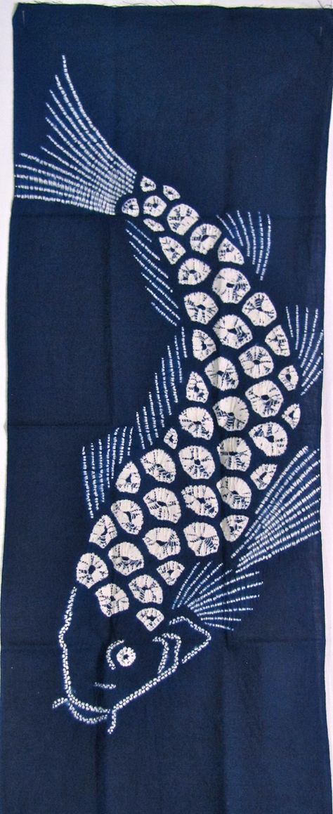 Shibori tengui from Arimatsu, Japan Hantverk Diy, Indigo Textiles, Japanese Quilts, Shibori Dye, Batik Art, Shibori Tie Dye, Indigo Shibori, Japanese Embroidery, Japanese Textiles