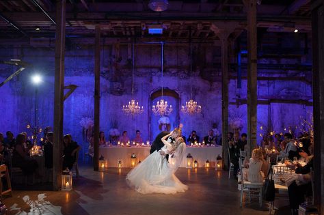 Uplighting Loft Wedding Reception, Industrial Loft Wedding, Romantic Wedding Receptions, Loft Wedding, Bridal Guide, Romantic Wedding Photos, Romantic Atmosphere, Contemporary Wedding, Wedding Album