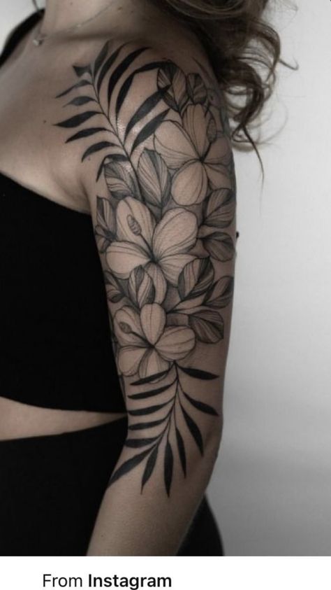 Tropisches Tattoo, Delicate Feminine Tattoos, Tropical Flower Tattoos, Botanisches Tattoo, Delicate Tattoos For Women, Tropical Tattoo, Hibiscus Tattoo, Feminine Tattoo Sleeves, Tattoos For Women Half Sleeve