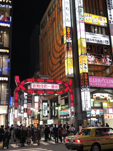 Red light disctric- Kabukicho, Tokyo - Japan, 2019. Fallen Angels Wong Kar Wai, Kabukicho Tokyo, Japan In June, Japan Building, Ace Of Clubs, Traveling Nature, Japan Vibes, Japan Core, Wong Kar Wai