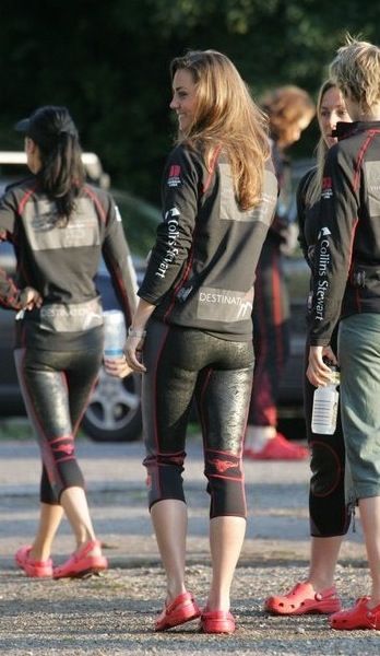 Kate Middleton Kate Middleton Bum, Dutchess Kate, Rowing Team, Kate Middleton Pictures, Kate And Pippa, Wet T, The Sisterhood, Kate Middleton Outfits, Kate Middleton Photos