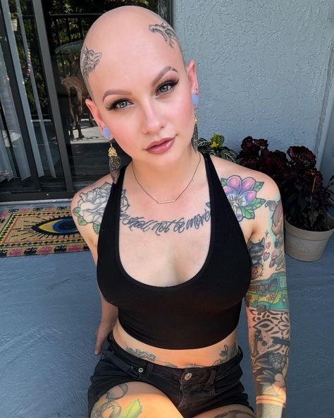 Shannon Taylor (@heythereimshannon) • Instagram photos and videos New Version Of Myself, Black Scene Hair, Black Scene, Moving Across Country, Shannon Taylor, I Miss You Guys, Moving Cross Country, Miss You Guys, Bald Girl