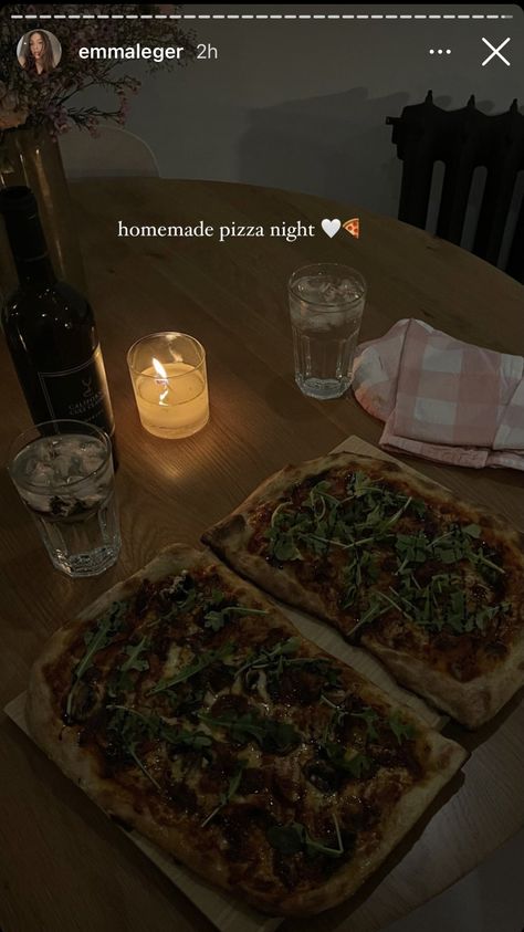 Homemade Pizza Caption, Healthy Dinner Instagram Story, Food Instagram Story Dinner, Pizza Story Instagram Ideas, Dinner Story Instagram, Dinner Ig Story, Pizza Insta Story, Makanan Aesthetic, Midnight Cravings