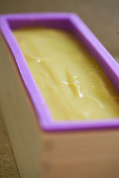 Join me for a step-by-step picture tutorial on how to make goat milk soap (or you can use any kind of milk). This is a basic recipe that you can make quickly and use as hand soap, body soap, and even shampoo. #LadyLeesHome #soapmaking #homemadesoap #homesteading #goatmilksoap Easy Goat Milk Soap Recipe, Make Goat Milk Soap, Making Goat Milk Soap, Goat Milk Soap Recipe, Milk Soap Recipe, Goat Milk Recipes, Farming Ideas, Hobby Farming, Easy Soap Recipes