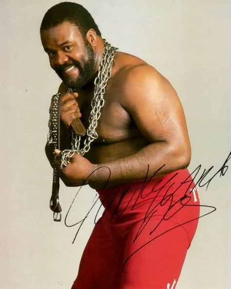 Junkyard Dog Junkyard Dog Wrestler, Junkyard Dog, Professional Wrestlers, Wrestling Stars, Wwe Legends, Vince Mcmahon, Wrestling Superstars, Upper Body Strength, Wwe Wrestlers