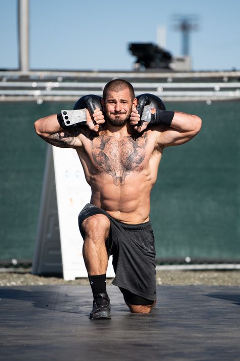 Muscular Man Crossing Arms, Matt Fraser Crossfit, 2025 Manifestation, Mal O Brien Crossfit, Crossfit Men, Mat Fraser, Crossfit Body, Crossfit Open Workouts, Fraser Crossfit