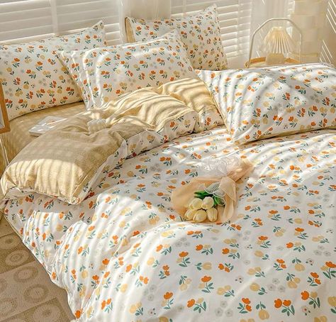 Orange Flowers on White Cotton Duvet Cover Set Yellow - Etsy UK Bedsheet Ideas, Cottagecore Bedding, Bedding Dorm, Aesthetic Bedding, Floral Bedding Set, Cover Aesthetic, Floral Bedding Sets, Full Bedding Sets, Dekorasi Kamar Tidur