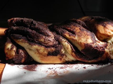 Mexican Hot Chocolate Bread Mexican Breads, Fruit Sweets, Bread Chocolate, Mexican Bread, Relaxing Sunday, Chocolate Dishes, Brunch Bread, Italian Travel, Mexican Chocolate