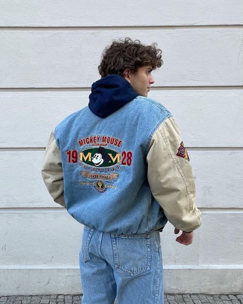 80s Fashion Men, Spiritual Fashion, Mens Trendy Outfits, 80s Outfit, Mens Outfit Inspiration, Mens Fashion Streetwear, Vintage Denim Jacket, Streetwear Men Outfits, Men Fashion Casual Outfits