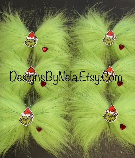 Diy Holiday Hair Accessories, Grinch Bow, Christmas Cheer Bows, Xmas Bows, Grinch Crafts, Cheer Things, Christmas Dress Up, Disney Headbands, Bows Christmas