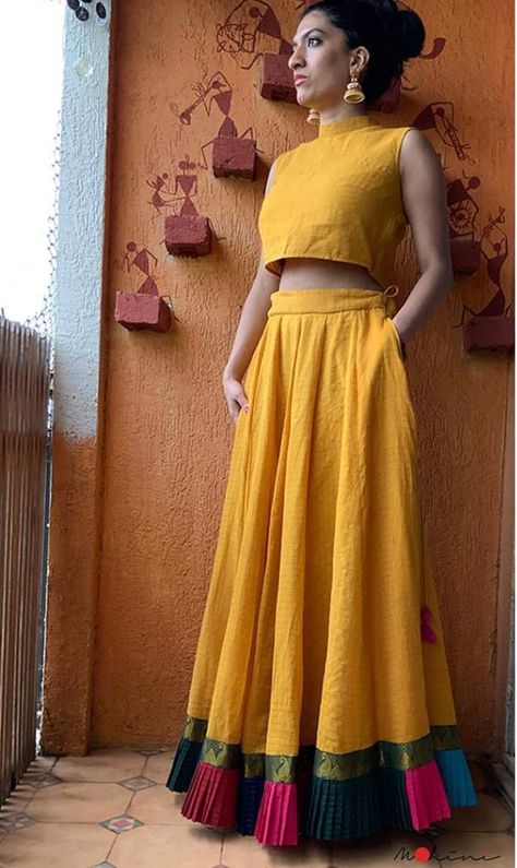 Cotton Lengha Lehenga Choli, Simple Chaniya Choli For Navratri, Cotton Skirt And Top Indian, Navaratri Outfit Ideas, Skirt And Crop Top, Lehenga Saree Design, Simple Lehenga, Indian Outfits Lehenga, Long Gown Design