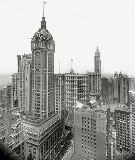 The 10 Tallest Buildings Ever Demolished,Singer Building, New York City. Image © Shorpy City Hall Nyc, Shorpy Historical Photos, Woolworth Building, New York City Buildings, Rare Historical Photos, New York City Manhattan, City Icon, Tall Buildings, Vintage Architecture