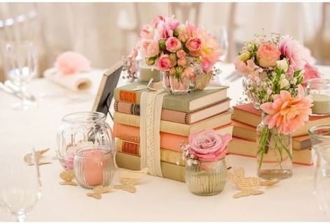 Vintage Book Centerpiece, Book Wedding Centerpieces, Pretty Wedding Centerpieces, Book Centerpieces, Storybook Baby Shower, Fun Wedding Decor, Wedding Table Designs, Candle Wedding Centerpieces, Church Wedding Decorations