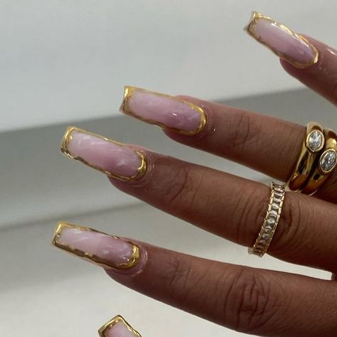 GEL X SPECIALIST | BELL GARDENS CA on Instagram: "Marble + gold drip combo ✨ 
    
    
    
    
    
    
    
#nailart #nailinspo #goldchromenails #longnails    
#rednails #downeynails #bellgardennails #pearlnails #pearlfrenchies" Gold Drip Nails, Marble Gold Nails, Urban Nails, Gold Chrome Nails, Bell Gardens, Gold Drip, 2024 Nails, Drip Nails, Exotic Nails