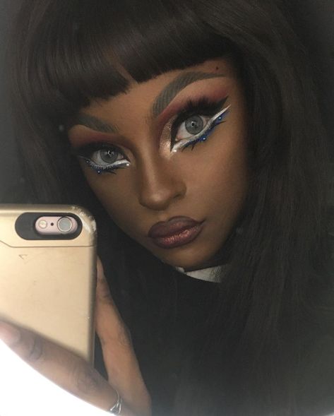 Indigo N. on Instagram: “A Valentina inspired paint! I remember when the first season of Drag Race aired back when I was a bb in high school. The queens on the show…” What To Wear To A Drag Show, Drag Brows, Black Drag Queen Makeup, Valentina Drag Queen, Men Wearing Makeup, Drag Ideas, Pageant Makeup, Drag Queen Makeup, Drag Makeup