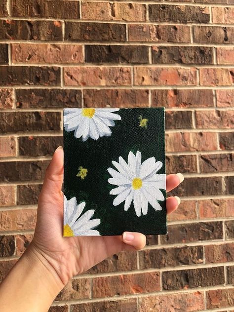 Adorable daisy painting for sale, original acrylic painting on canvas! Daisy Canvas, Small Daisy Painting, Daisy Flower Painting Simple, Daisy Flower Art Painting, Easy Acrylic Painting Ideas Step By Step, Ngelukis Simple, Daisy Painting Aesthetic, Paint Daisy, Small Canvas Paintings Flowers